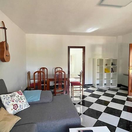 Casa Con Jardin En Ogijares Villa Bagian luar foto