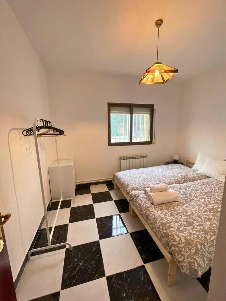 Casa Con Jardin En Ogijares Villa Bagian luar foto