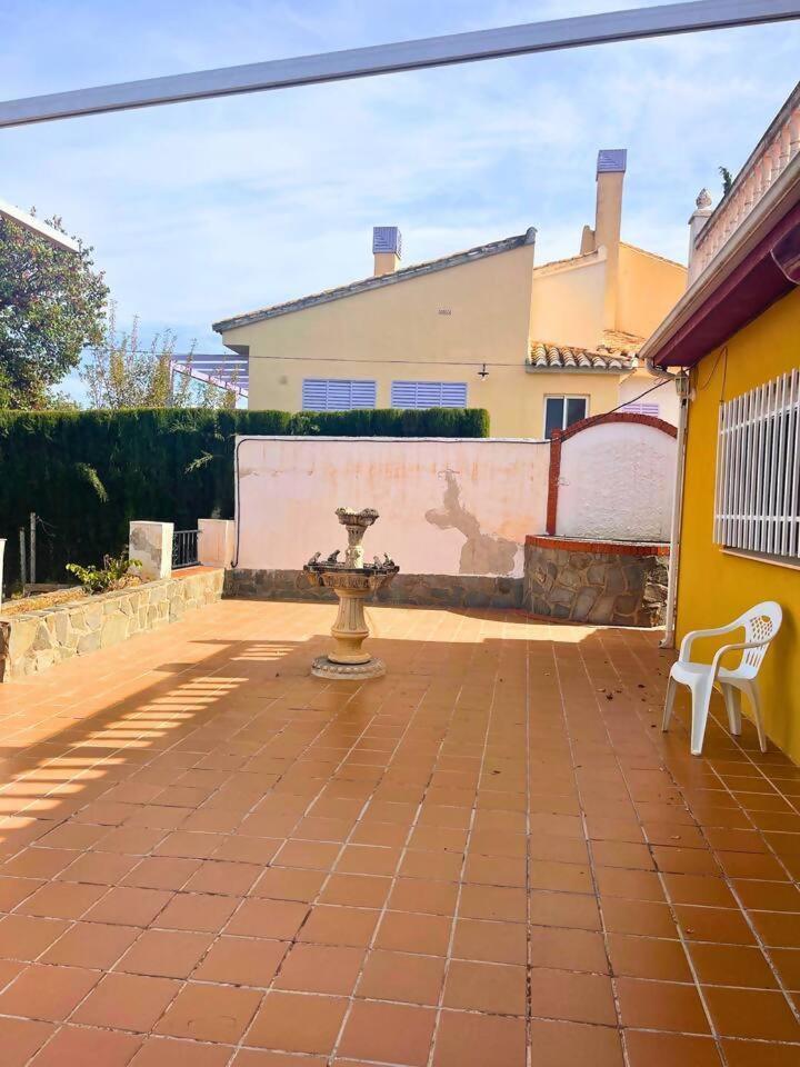 Casa Con Jardin En Ogijares Villa Bagian luar foto